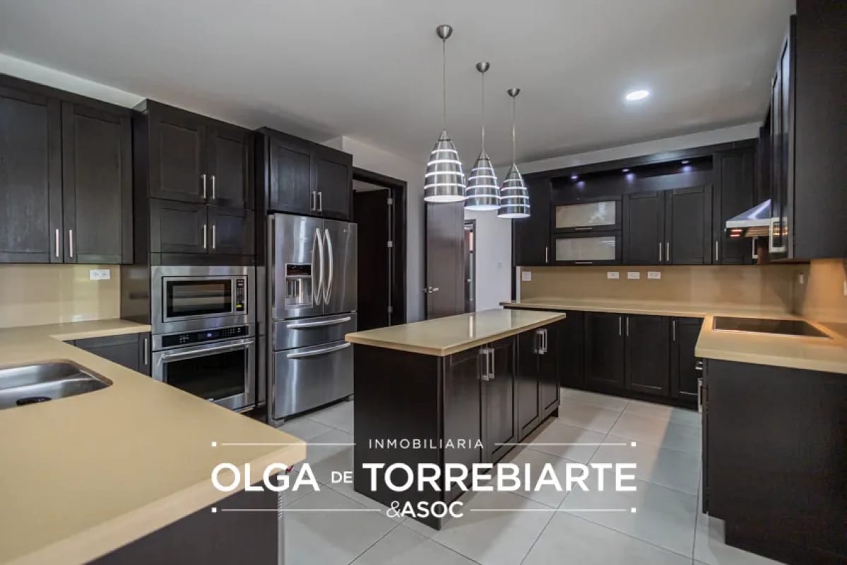 Casa en Camelias, Residencias Concepción — Casa en Venta en Carretera a El Salvador, Guatemala, Ciudad — foto 6 de 14