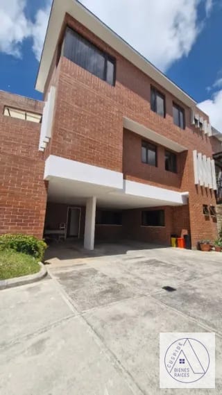 Antaria Buena Vista / Santa Catarina Pinula viva a 10 minutos de zona 10 — Casa en Venta en Santa Catarina Pinula, Guatemala, Ciudad — miniatura 4 de 12