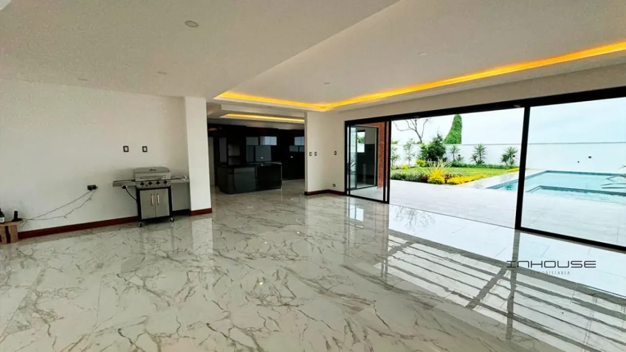 Casa en Venta Carretera el Salvador, Monte Pinasco — Casa en Venta en Monte Pinasco, Carretera a El Salvador, Guatemala, Ciudad — foto 9 de 10