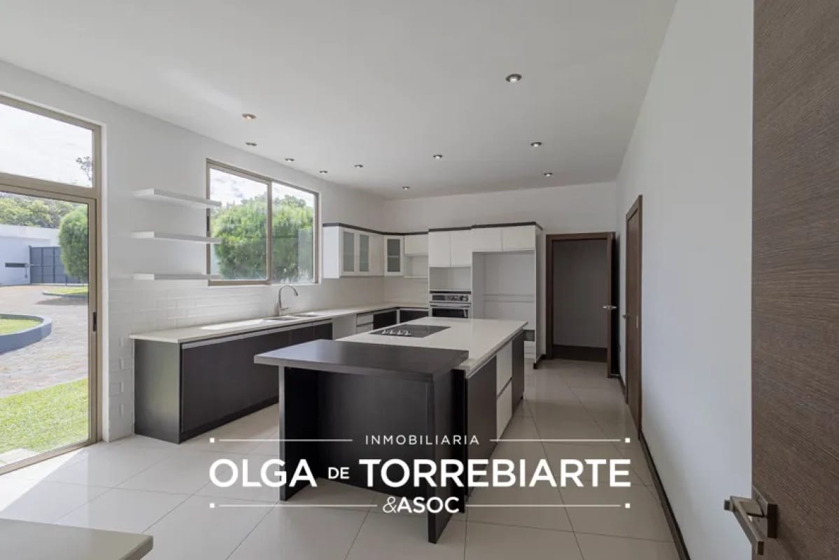 Casa en Casa y Campo Carretera a El Salvador — Casa en Venta en Carretera a El Salvador, Guatemala, Ciudad — foto 7 de 17