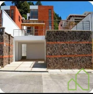 Casa en Alquiler en Alto Valle — Casa en Alquiler en Carretera a El Salvador, Guatemala, Ciudad — miniatura 2 de 8