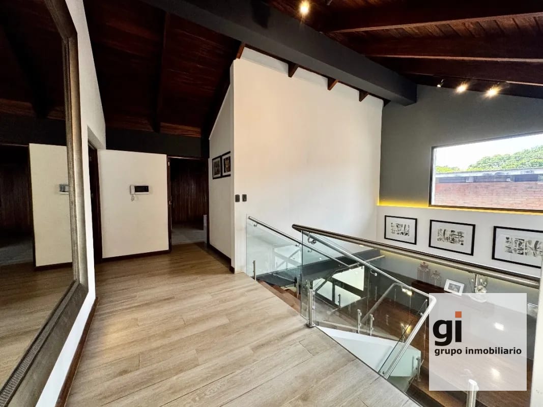 Casa exclusiva en alquiler en zona 10 – Ideal para embajada, family office u oficina privada de alto nivel — Casa en Alquiler en Zona 10, Guatemala, Ciudad — foto 5 de 16
