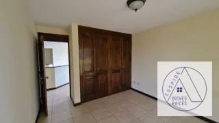 Carr. Salvador Parajes de Muxbal se vende casa amplia y de lujo — Casa en Venta en Carretera a El Salvador, Guatemala, Ciudad — miniatura 4 de 14