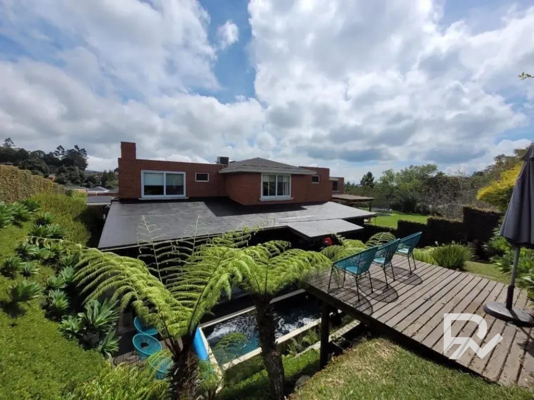 Hermosa Casa en venta en Colinas de Castel Fraijanes CAES — Casa en Venta en Carretera a El Salvador, Guatemala, Ciudad — foto 10 de 14