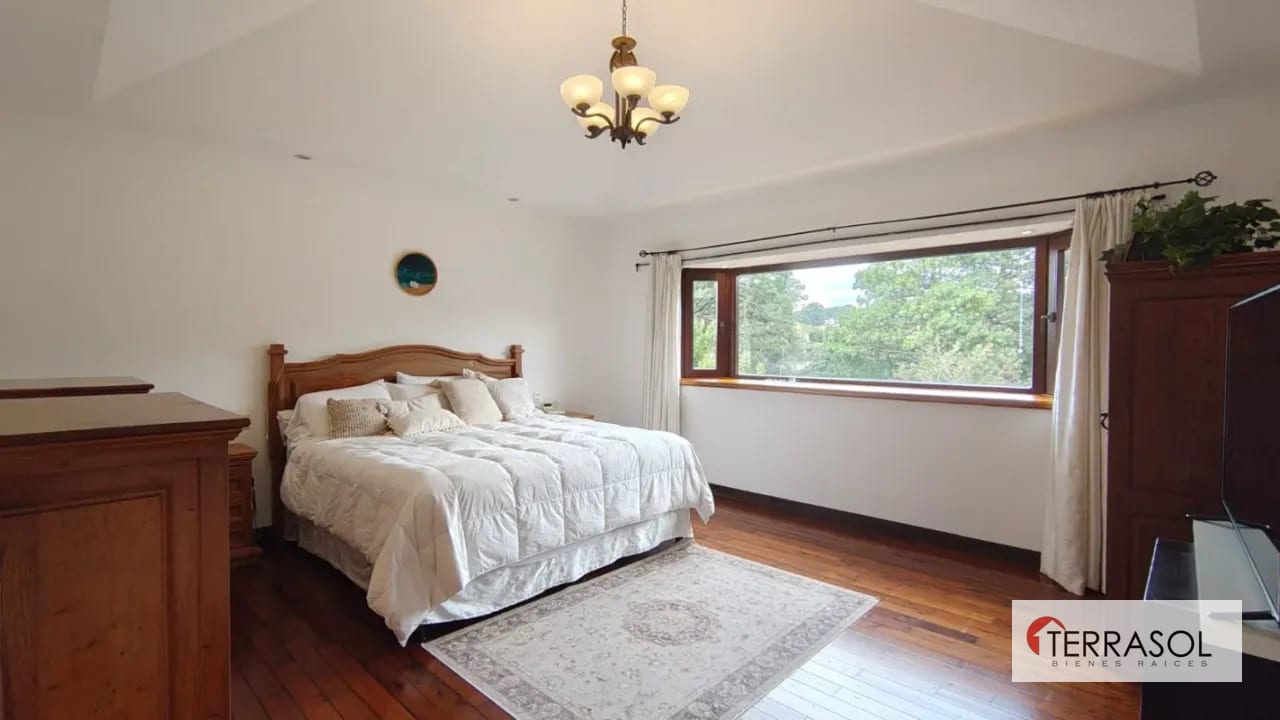 Amplia, moderna y nitida casa en venta en Muxbal — Casa en Venta en Muxbal, Guatemala, Ciudad — foto 17 de 17