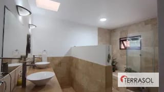 Amplia, moderna y nitida casa en venta en Muxbal — Casa en Venta en Muxbal, Guatemala, Ciudad — miniatura 16 de 17