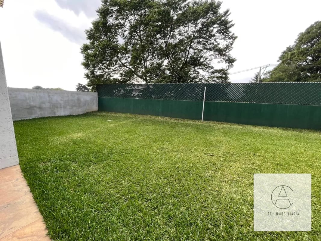 Linda casa con Jardín en venta — Casa en Venta en Santa Catarina Pinula, Guatemala, Ciudad — foto 7 de 17