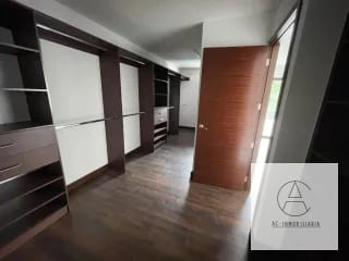 Linda casa con Jardín en venta — Casa en Venta en Santa Catarina Pinula, Guatemala, Ciudad — miniatura 3 de 17