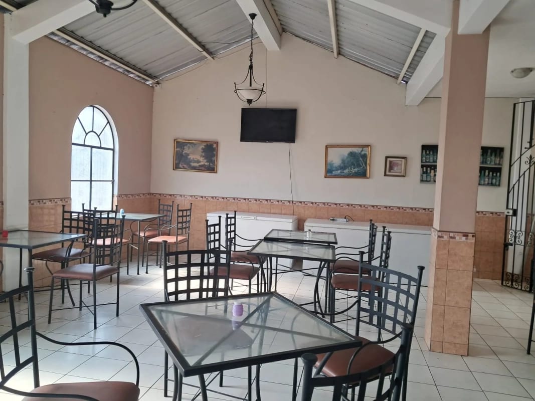 Venta de Negocio en funcionamiento/Café Restaurante — Casa en Venta en Zona 1, Guatemala, Ciudad — foto 13 de 16