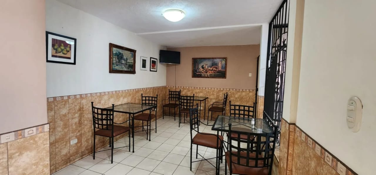 Venta de Negocio en funcionamiento/Café Restaurante — Casa en Venta en Zona 1, Guatemala, Ciudad — foto 3 de 16