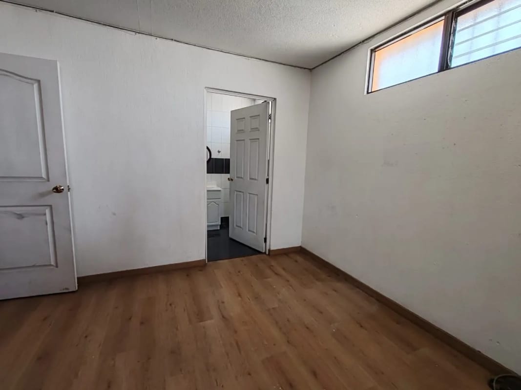 Casa en VENTA CONDOMINIO PANORAMA San Cristóbal ideal para fundación u oficinas — Casa en Venta en Zona 8 Mixco, Guatemala, Ciudad — foto 16 de 16