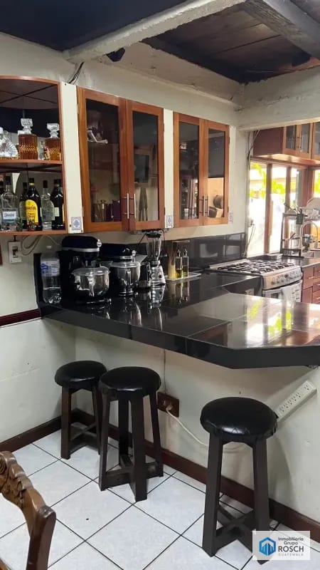 Propiedad para inversión con 7 apartamentos!!! — Casa en Venta en Villa Nueva, Guatemala, Ciudad — foto 7 de 9