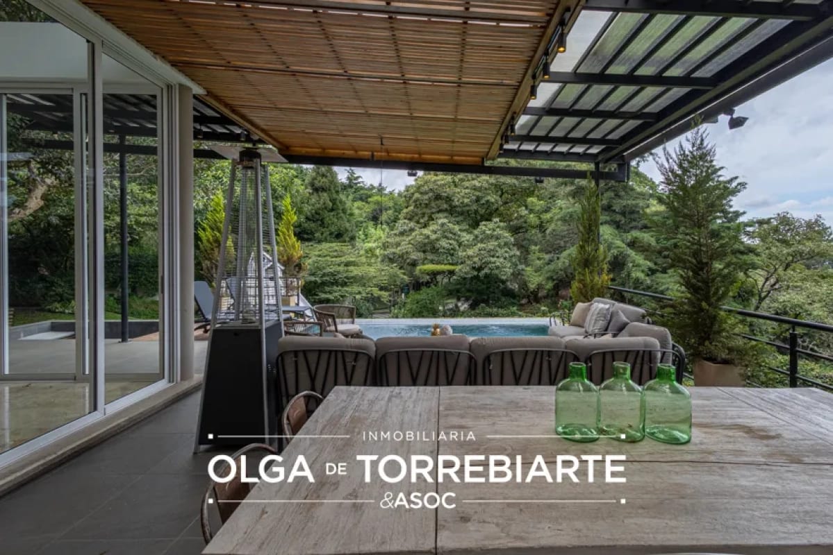 Casa con piscina en venta, Las Tinajas — Casa en Venta en Las Tinajas, Santa Catarina Pinula, Guatemala, Ciudad — foto 11 de 17