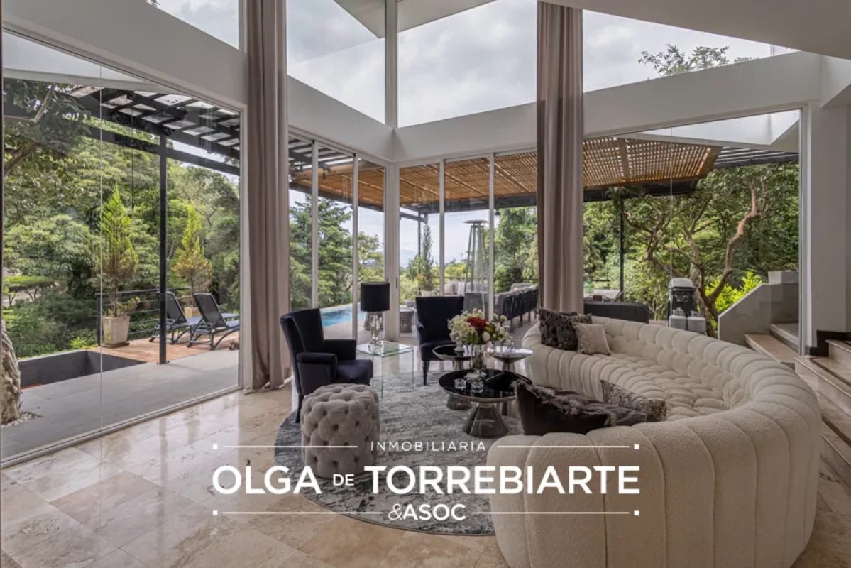 Casa con piscina en venta, Las Tinajas — Casa en Venta en Las Tinajas, Santa Catarina Pinula, Guatemala, Ciudad — foto 4 de 17