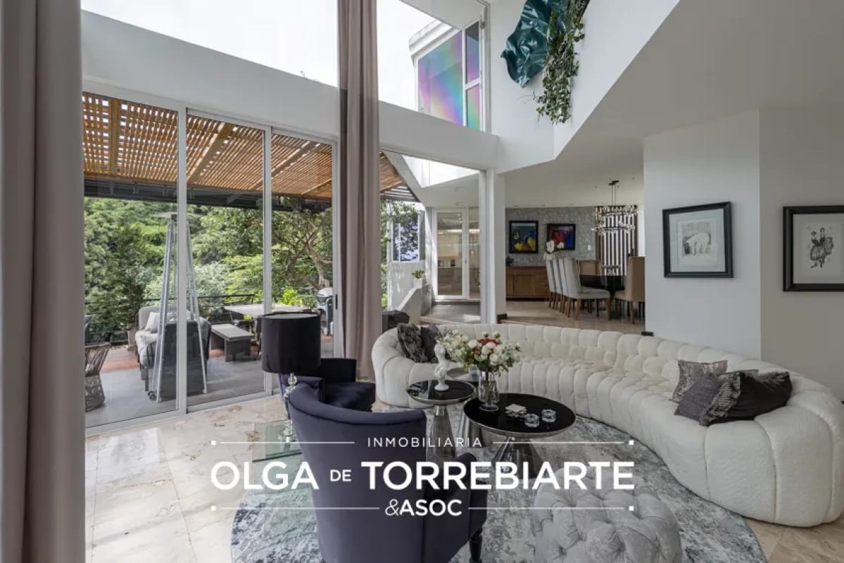 Casa con piscina en venta, Las Tinajas — Casa en Venta en Las Tinajas, Santa Catarina Pinula, Guatemala, Ciudad — foto 3 de 17