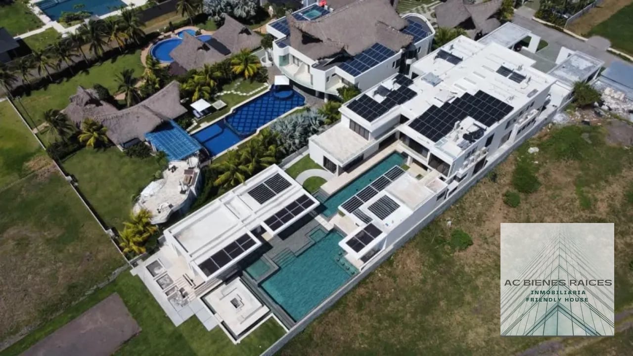 +1 Casa de Lujo en venta Juan Gaviota — Casa vacacional en Venta en Juan Gaviota Marina del Sur, Puerto San José, Escuintla — foto 1 de 7