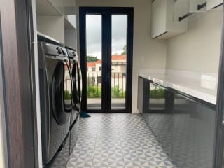 Hermosa casa en Lazos de Fraijanes — Casa en Venta en Lazos de Fraijanes, Carretera a El Salvador, Guatemala, Ciudad — miniatura 2 de 12