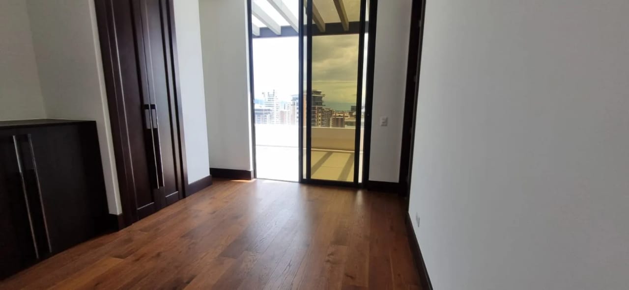 Alquiler de Apartamento Zona 14 Con espectaculares Vistas — Apartamento en Alquiler en Vistana, Zona 14, Guatemala, Ciudad — foto 10 de 16