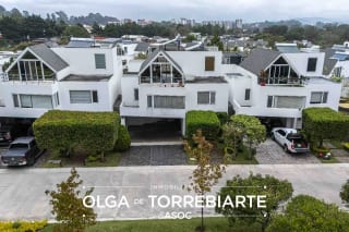 Casa en Campos de San Isidro, Zona 16 — Casa en Venta en Campos de San Isidro II, Zona 16, Guatemala, Ciudad — miniatura 1 de 17