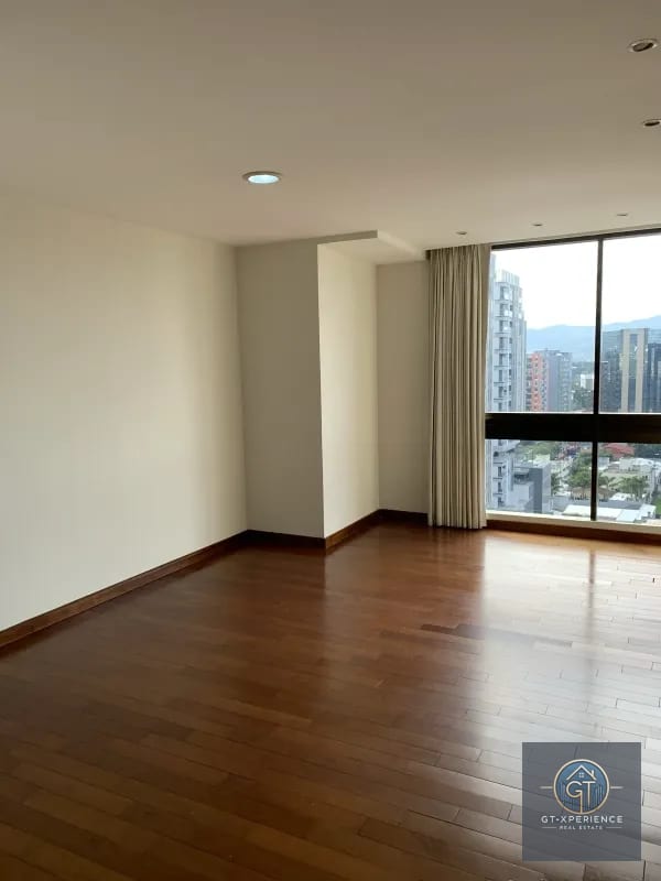 Lindo y amplio apartamento en Tiffany II, Zona 10 — Apartamento en Venta en Tiffany II, Zona 10, Guatemala, Ciudad — foto 7 de 17