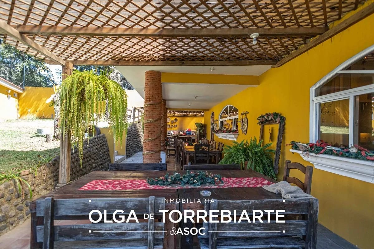 Casa en Bosques de Castilla II — Casa en Venta en Zona 9 Mixco, Guatemala, Ciudad — foto 3 de 15