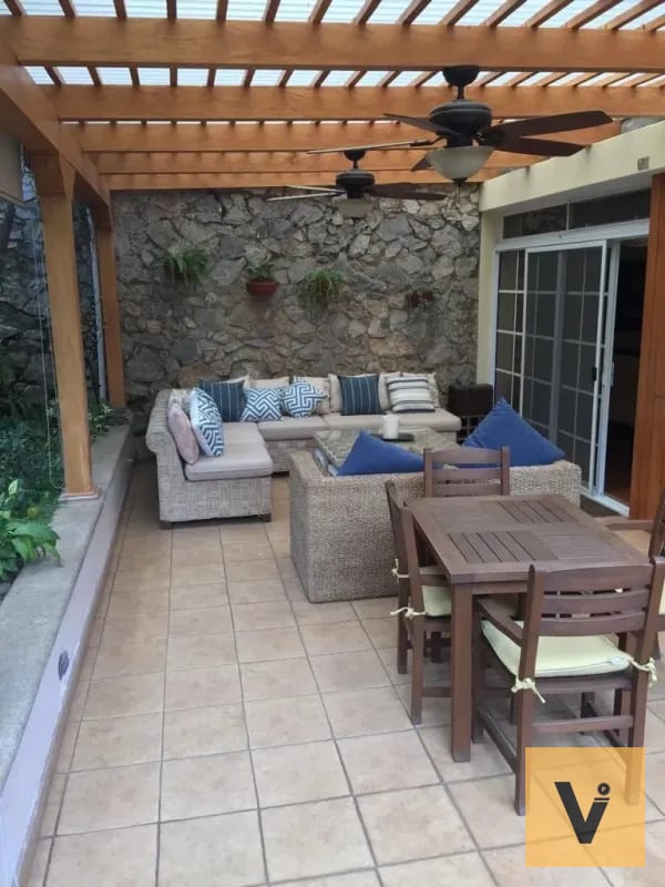 Casa en venta en Vista Hermosa 3. a 1 cuadra de UVG — Casa en Venta en Zona 15, Guatemala, Ciudad — foto 1 de 17