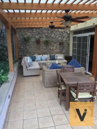 Casa en venta en Vista Hermosa 3. a 1 cuadra de UVG — Casa en Venta en Zona 15, Guatemala, Ciudad — miniatura 1 de 17