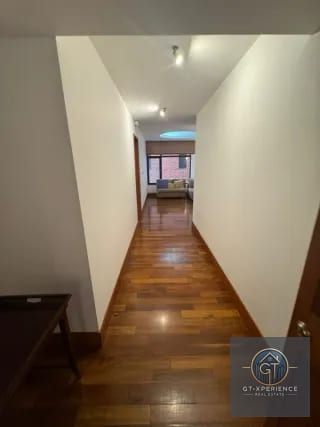 Lindo y amplio apartamento en Edificio Casa Margarita — Apartamento en Alquiler en Casa Margarita, Zona 10, Guatemala, Ciudad — miniatura 1 de 12