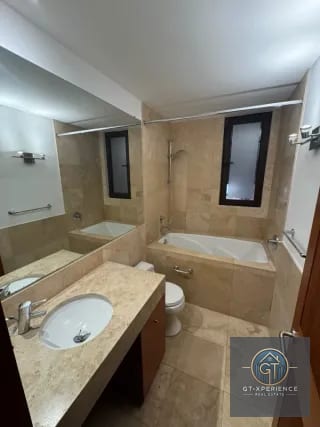 Lindo y amplio apartamento en Edificio Casa Margarita — Apartamento en Alquiler en Casa Margarita, Zona 10, Guatemala, Ciudad — miniatura 7 de 12