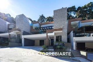 Casa en Arama, Santa Catarina Pinula — Casa en Venta en Santa Catarina Pinula, Guatemala, Ciudad — miniatura 1 de 17