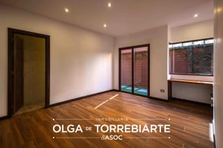 Casa en Antaria Bellas Luces — Casa en Venta en Bellas Luces, Santa Catarina Pinula, Guatemala, Ciudad — miniatura 7 de 17
