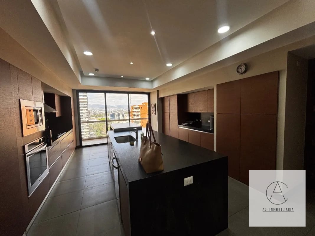 Apartamento en venta en zona 14 — Apartamento en Venta en Tiffany 5ta Avenida, Zona 14, Guatemala, Ciudad — foto 14 de 17
