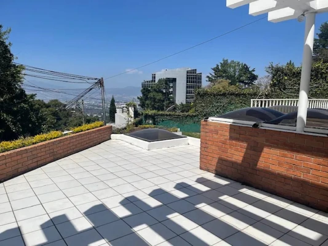 Casa en VENTA o RENTA en Montebello I, CAES — Casa en Venta en Monte bello, Carretera a El Salvador, Guatemala, Ciudad — foto 15 de 17