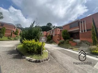 Casa con vista espectacular dentro de condominio en venta — Casa en Venta en Santa Catarina Pinula, Guatemala, Ciudad — miniatura 2 de 17