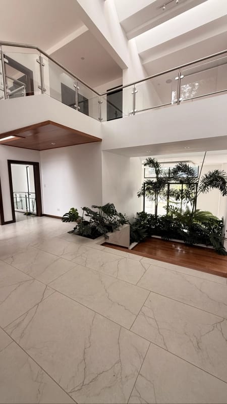 Casa en venta NUEVA | Piscina | Jardín | 5 hab | Sausalito Fraijanes — Casa en Venta en Sausalito, Carretera a El Salvador, Guatemala, Ciudad — foto 16 de 16