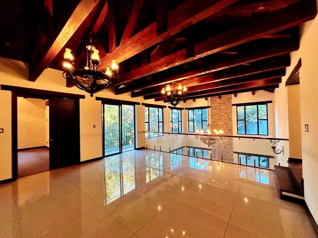 Propiedad en Venta Sobre Carretera Interamericana Km.33.8 — Casa en Venta en Santa Maria Cauqué, Sacatepéquez — foto 11 de 14