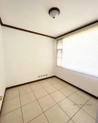 Apartamento en Venta Zona 10 en Nivel Alto — Apartamento en Venta en Zona 10, Guatemala, Ciudad — miniatura 4 de 11