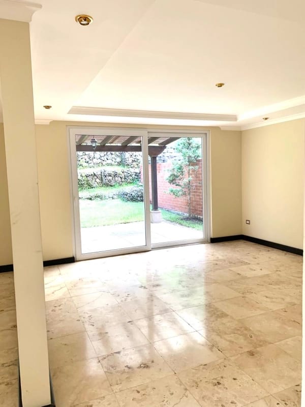 Casa en Venta Fraijanes — Casa en Venta en Carretera a El Salvador, Guatemala, Ciudad — foto 7 de 13