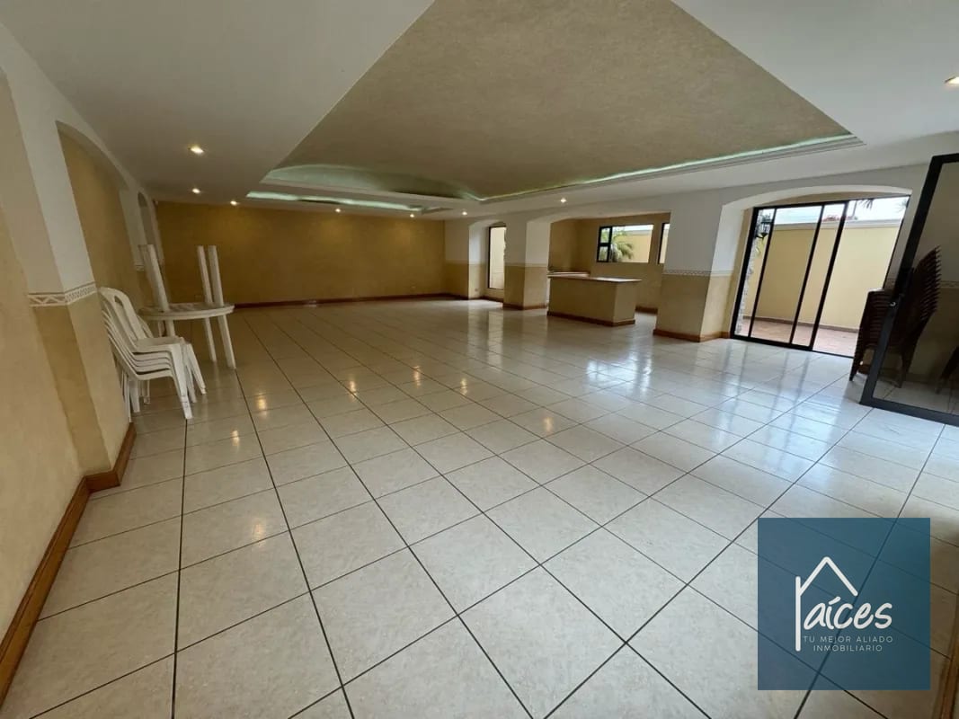 Apartamento PH en venta Zona 10 a una cuadra de La Estación (20) — Apartamento en Venta en Zona 10, Guatemala, Ciudad — foto 5 de 12