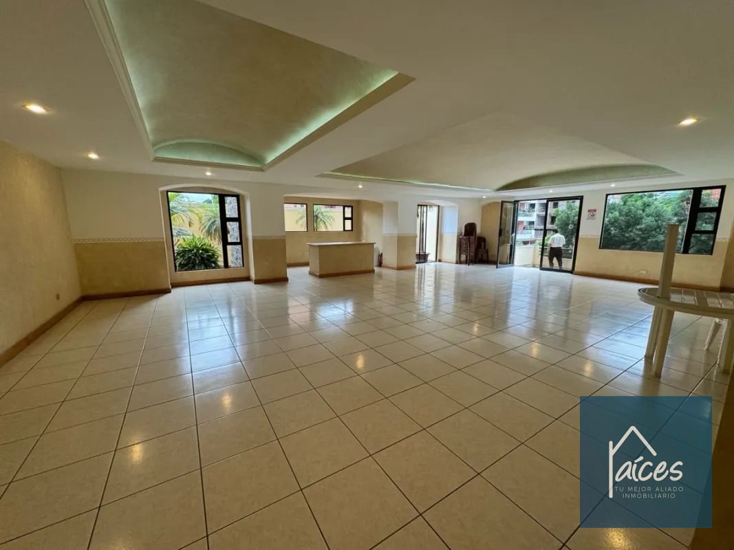 Apartamento PH en venta Zona 10 a una cuadra de La Estación (20) — Apartamento en Venta en Zona 10, Guatemala, Ciudad — foto 4 de 12