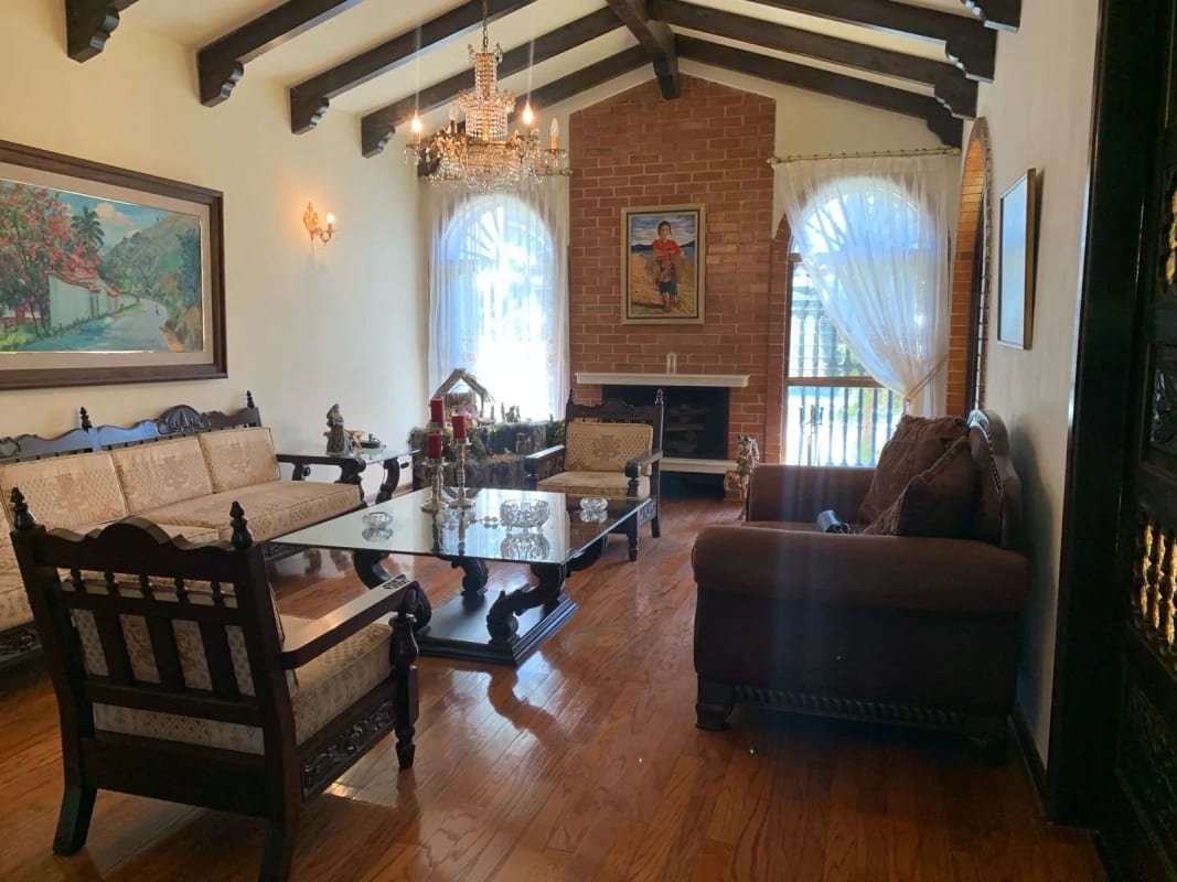 Hermosa Residencia 1 Nivel en Venta Zona 15 — Casa en Venta en Vista Hermosa II, Zona 15, Guatemala, Ciudad — foto 10 de 12