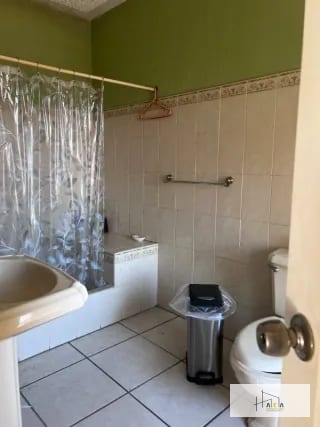 Casa con locales Comerciales — Casa en Venta en Zacualpa, Quiché — miniatura 3 de 16