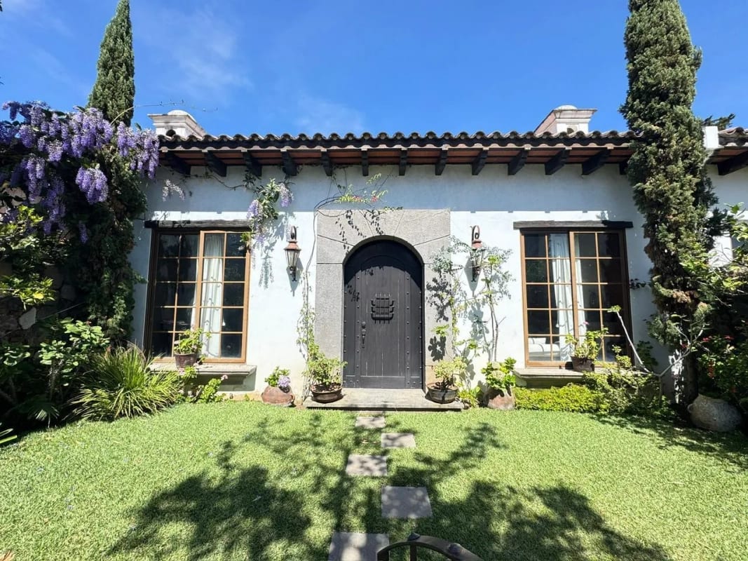 Casa en Condominio Monasterio, Antigua Guatemala — Casa en Venta en El Monasterio, Antigua, Sacatepéquez — foto 1 de 1