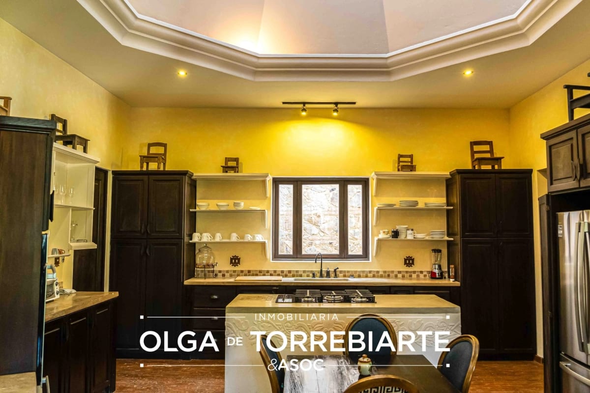 Casa amueblada en Condominio Jacarandas y Gravileas, Antigua Guatemala — Casa en Venta en Antigua, Sacatepéquez — foto 9 de 17