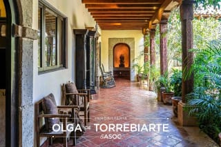 Casa amueblada en Condominio Jacarandas y Gravileas, Antigua Guatemala — Casa en Venta en Antigua, Sacatepéquez — miniatura 8 de 17