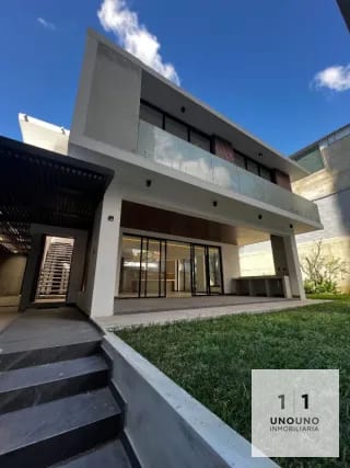 Casa para estrenar en venta en zona 13 — Casa en Venta en Zona 13, Guatemala, Ciudad — miniatura 1 de 11