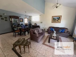 En Venta Casa de un Nivel San Cristóbal — Casa en Venta en Zona 8 Mixco, Guatemala, Ciudad — miniatura 8 de 16