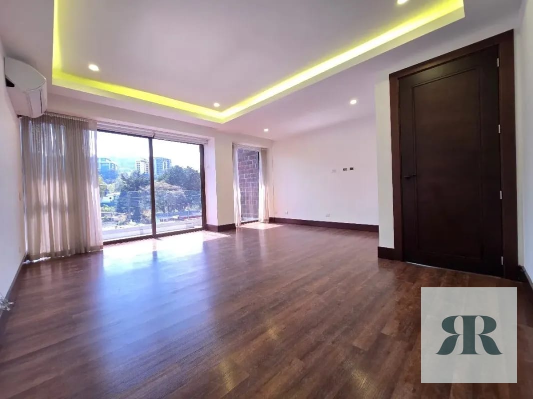 *Casa en Venta Vista Hermosa II, dentro de garita, 4 dormitorios* — Casa en Venta en Vista Hermosa I, Zona 15, Guatemala, Ciudad — foto 5 de 11
