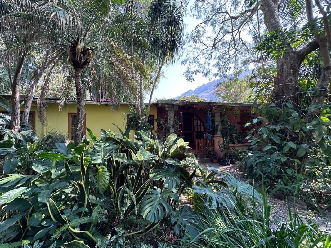 Panajachel propriedad Unica en el centro de Jucanya — Casa en Venta en Panajachel, Sololá — foto 4 de 14