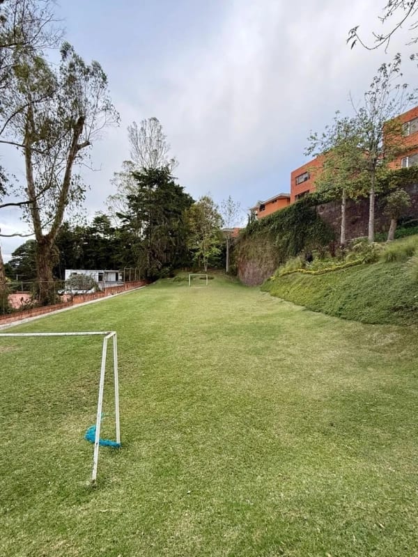 Casa en venta | 3 hab | Jardín con pérgola | Km 16.5 CAES — Casa en Venta en Santa Catarina Pinula, Guatemala, Ciudad — foto 2 de 15